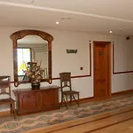 De 3*