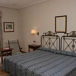 De 3*