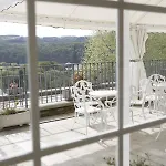 De 3*