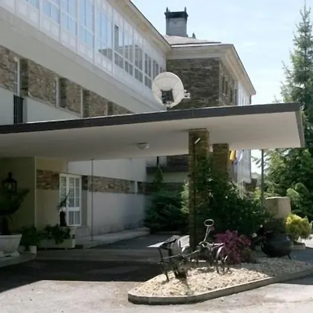 Hotel De 3*