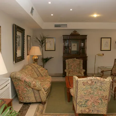 Hotel De 3*