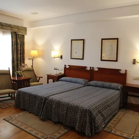 Hotel De 3*